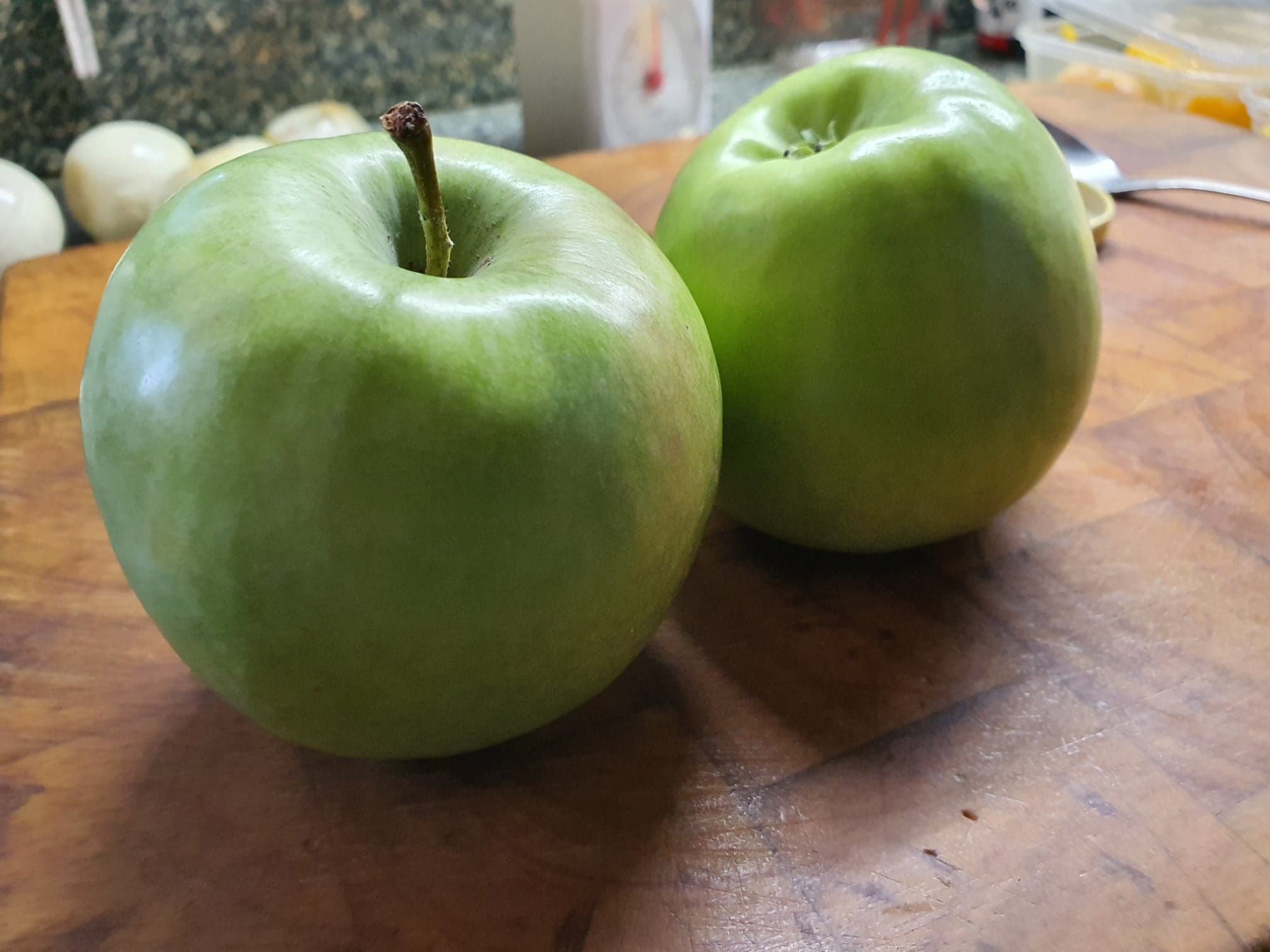 cut apples